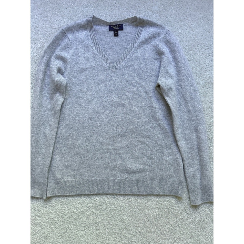 Charter Club 100% Cashmere V Neck Sweater Size M Light Gray